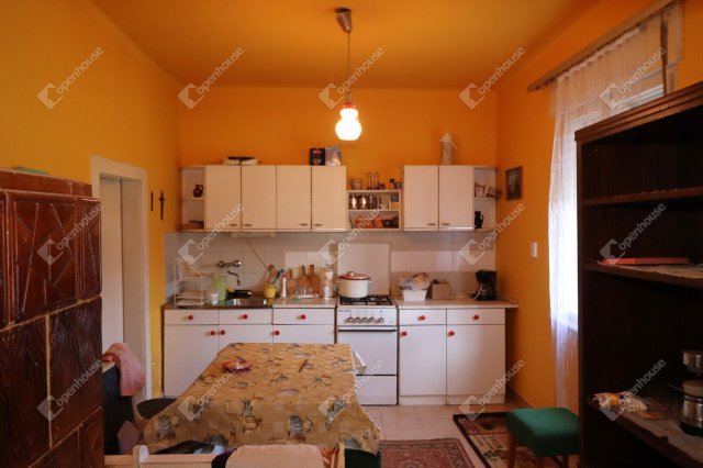 Eladó családi ház, Salomváron 27 M Ft, 2 szobás