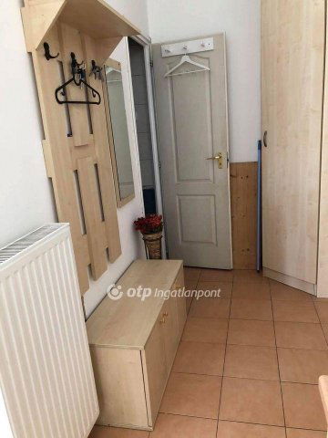 Eladó téglalakás, Budapesten, XI. kerületben 67.4 M Ft, 1 szobás