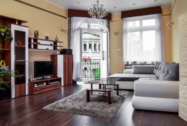 Kiadó téglalakás, albérlet, VI. kerületben, Révay közben