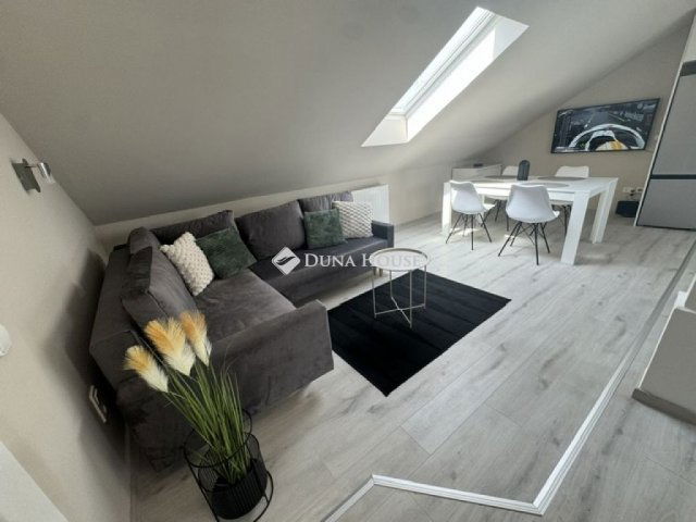 Kiadó téglalakás, albérlet, Kecskeméten 160 E Ft / hó