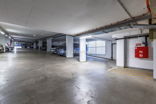 Eladó garázs, Budapesten, XI. kerületben, Rupphegyi úton 12 M Ft