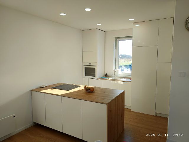 Eladó családi ház, Üllésen 74.9 M Ft, 4 szobás