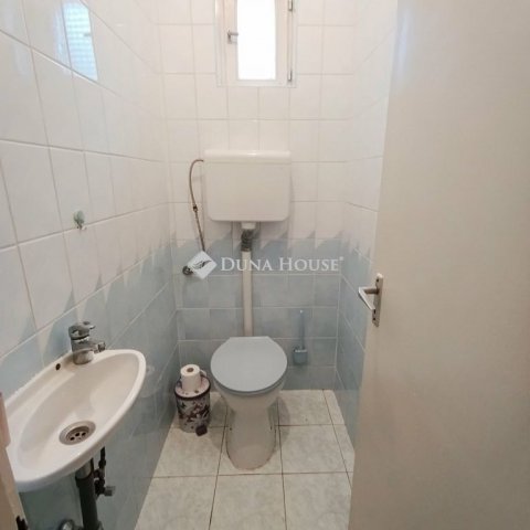 Eladó családi ház, Sándorfalván 110 M Ft, 4 szobás