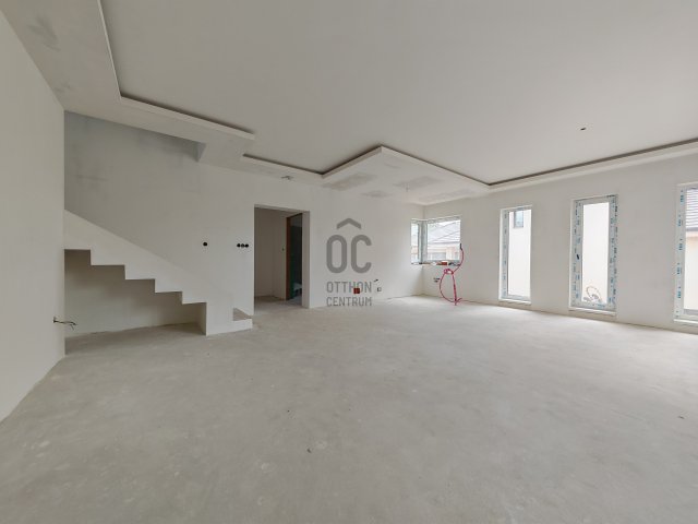 Eladó családi ház, Székesfehérvárott 170 M Ft, 5 szobás