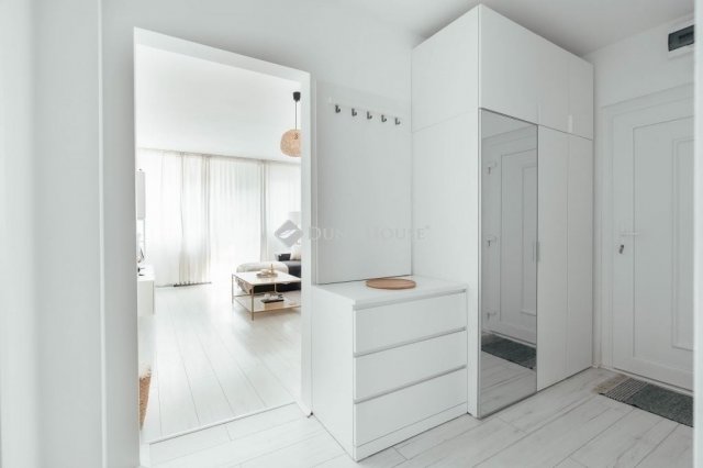 Eladó panellakás, Pécsett 62.5 M Ft, 3 szobás