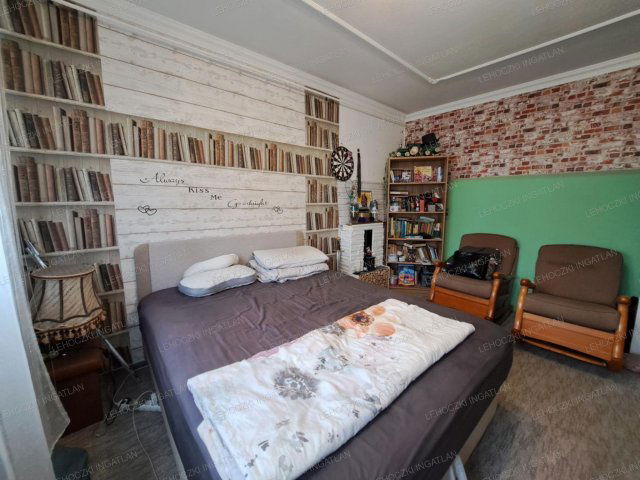 Eladó panellakás, Nyíregyházán 30 M Ft, 2 szobás
