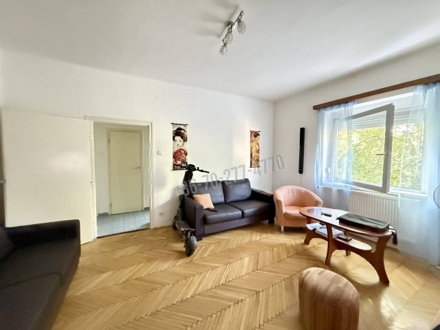 Eladó téglalakás, Oroszlányban, Rosenberg utcában 30.5 M Ft