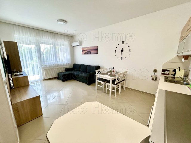 Eladó téglalakás, Siófokon 83.9 M Ft, 2 szobás