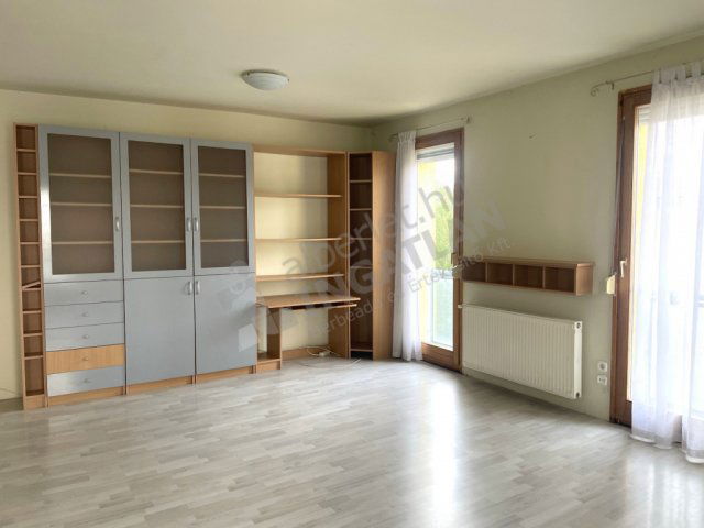 Kiadó téglalakás, albérlet, XX. kerületben, Vörösmarty utcában