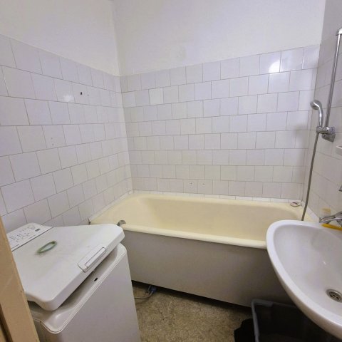 Eladó panellakás, Kecskeméten 45 M Ft, 2 szobás