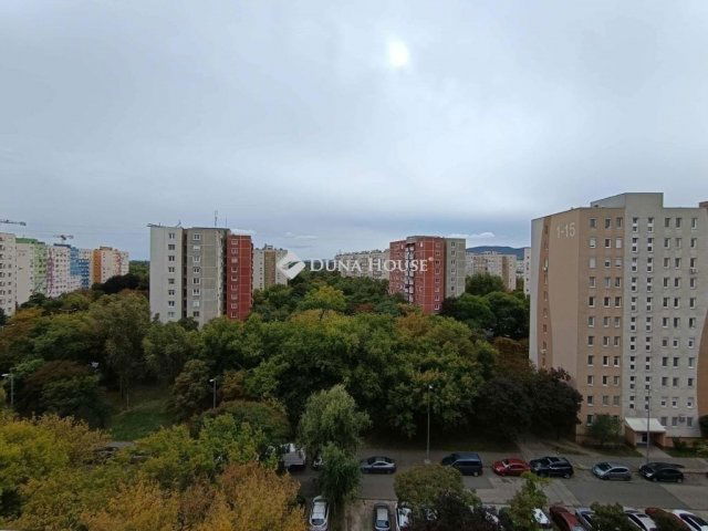 Eladó panellakás, Budapesten, III. kerületben 66.9 M Ft, 3 szobás