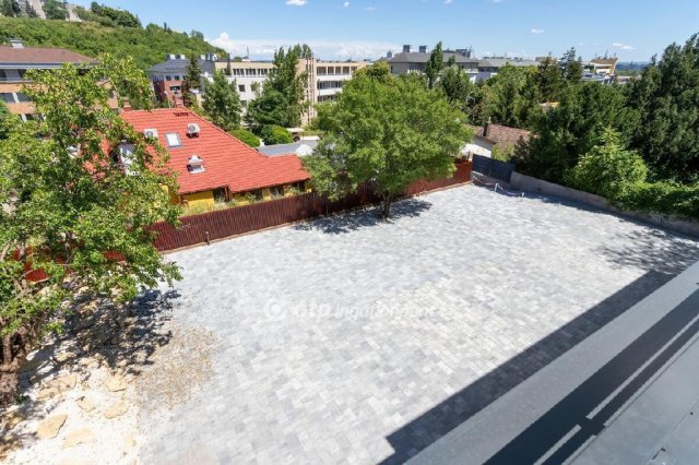Eladó téglalakás, Budapesten, II. kerületben 153.5 M Ft