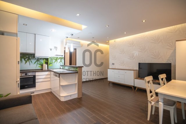 Eladó téglalakás, Budapesten, XI. kerületben 138 M Ft, 3 szobás