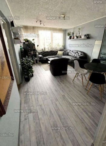 Eladó panellakás, Budapesten, IV. kerületben 65.9 M Ft