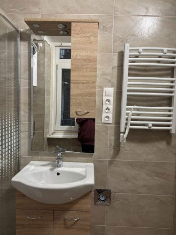 Kiadó téglalakás, albérlet, VII. kerületben, Dembinszky utcában