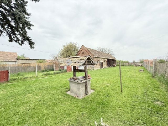 Eladó családi ház, Hobolon 50 M Ft, 4 szobás