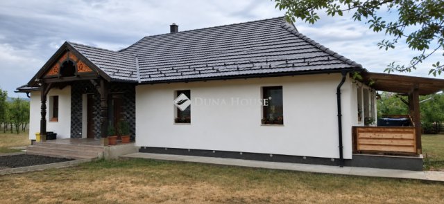 Eladó családi ház, Berkenyén 320 M Ft, 5 szobás
