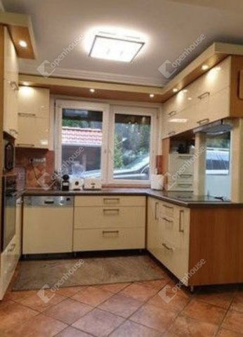 Eladó családi ház, Nagyigmándon 129 M Ft, 5 szobás