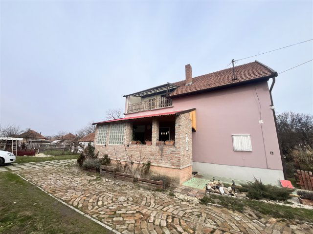 Eladó családi ház, Sarkadon 34.5 M Ft, 3 szobás