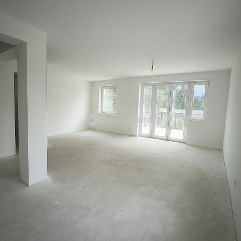 Eladó családi ház, Gyöngyösön 59.9 M Ft, 5 szobás