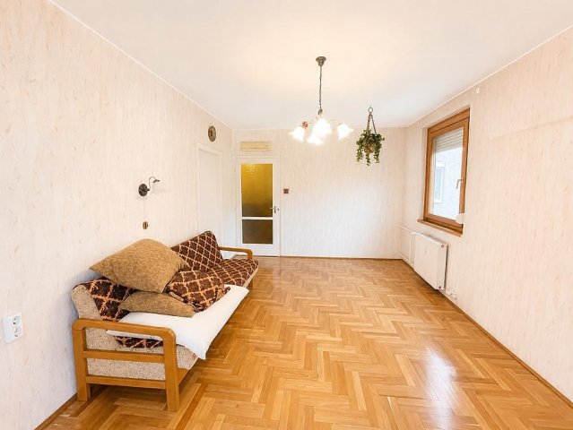 Eladó panellakás, Budapesten, IV. kerületben, Virág utcában