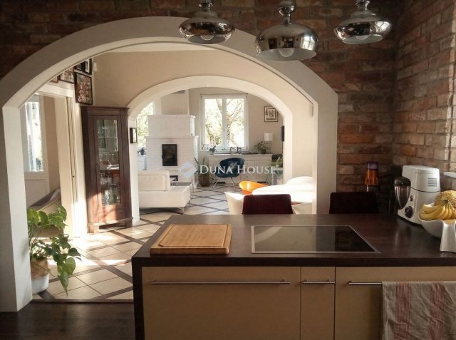 Eladó családi ház, Solymáron, Kápolna utcában 299 M Ft