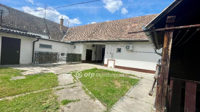 Eladó téglalakás, Szentendrén 39.9 M Ft, 1+1 szobás