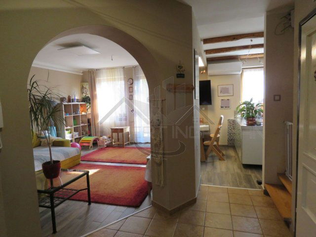 Eladó ikerház, Győrött 96.9 M Ft, 5 szobás