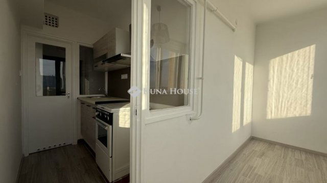 Eladó téglalakás, Szombathelyen 33.999 M Ft, 2 szobás