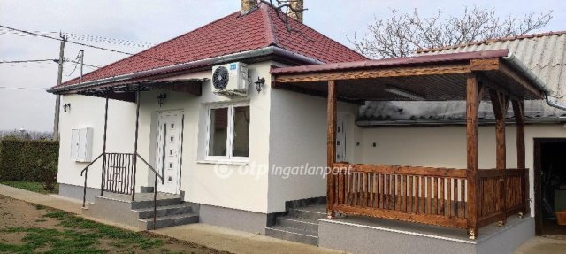 Eladó családi ház, Nyírbogdányon 44.9 M Ft, 2 szobás