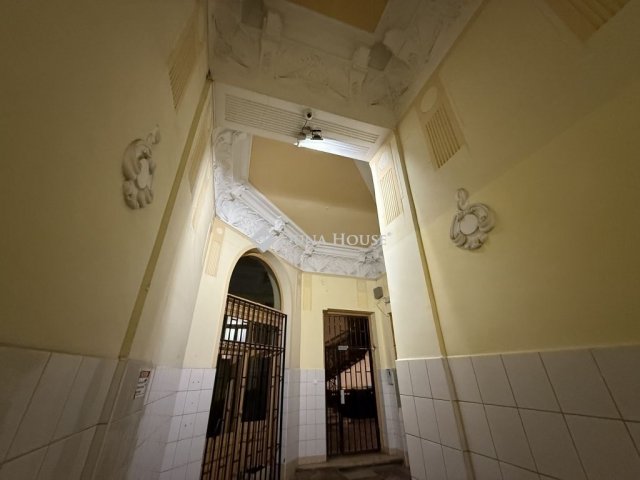 Eladó téglalakás, Budapesten, VII. kerületben 45 M Ft, 2 szobás