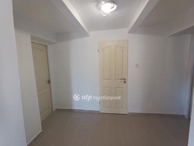 Eladó családi ház, Pándon 28.9 M Ft, 3+1 szobás