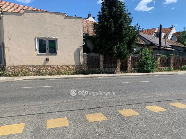 Eladó családi ház, Nyíregyházán 32.8 M Ft, 2 szobás