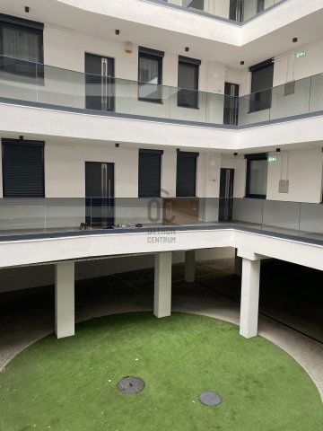 Eladó téglalakás, Szolnokon 74 M Ft, 3 szobás