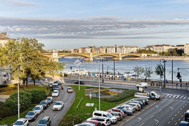 Eladó téglalakás, Budapesten, II. kerületben 289 M Ft, 3 szobás