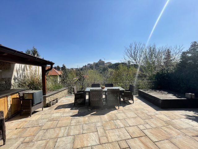 Eladó családi ház, Veszprémben, Szilvádi utcában 179 M Ft