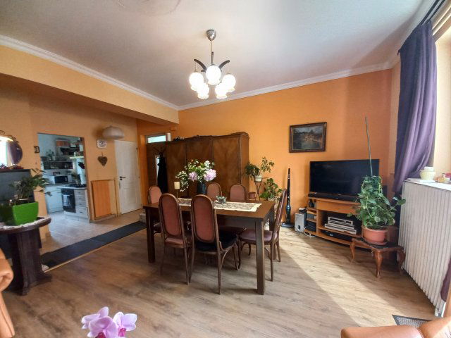 Eladó családi ház, Budapesten, II. kerületben 185 M Ft