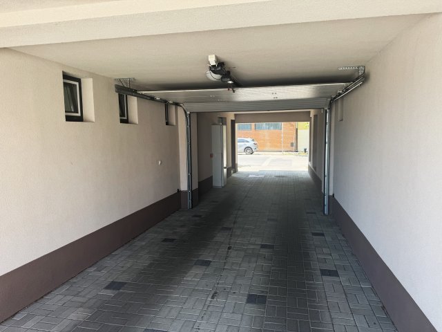 Eladó garázs, Szegeden, Pozsonyi Ignác utcában 16.9 M Ft