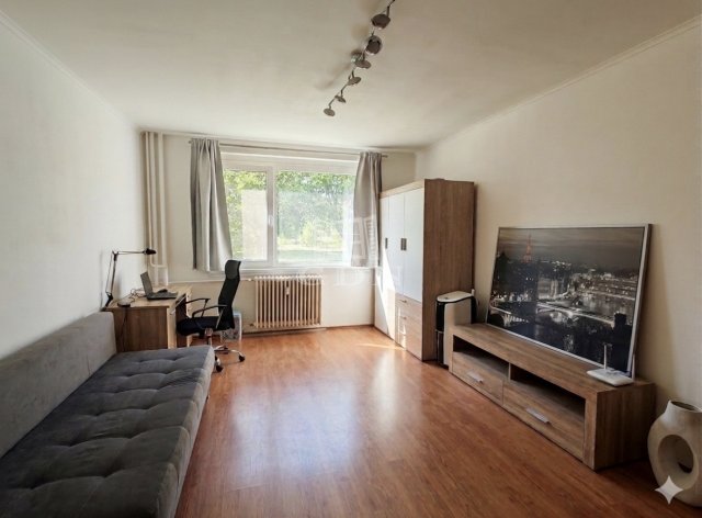 Eladó panellakás, Budapesten, XV. kerületben 64.9 M Ft, 3 szobás