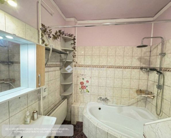 Eladó családi ház, Orosházán 39.9 M Ft, 3 szobás