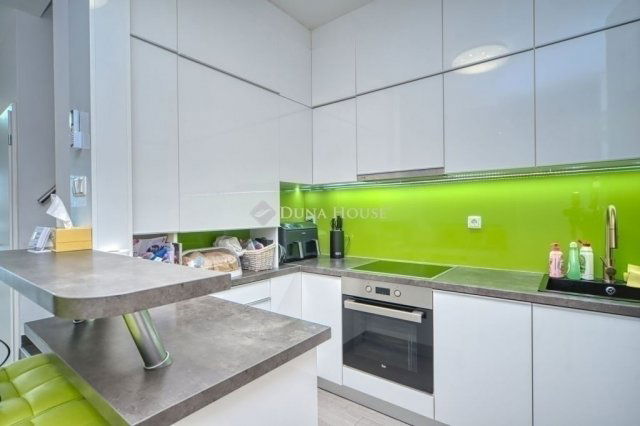 Eladó sorház, Budapesten, X. kerületben 139.9 M Ft, 4 szobás