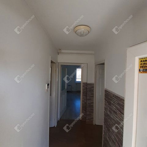 Eladó ipari ingatlan, Debrecenben 130 M Ft / költözzbe.hu