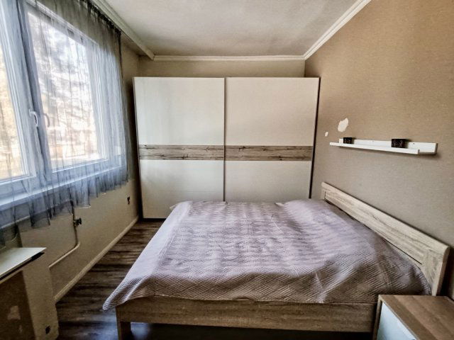 Eladó téglalakás, Szigetszentmiklóson 74.9 M Ft, 4 szobás