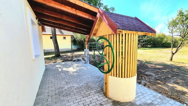 Eladó családi ház, Bernecebarátiban 46.9 M Ft, 2 szobás