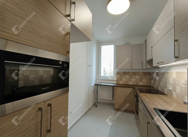 Eladó téglalakás, Szegeden 64.9 M Ft, 2 szobás