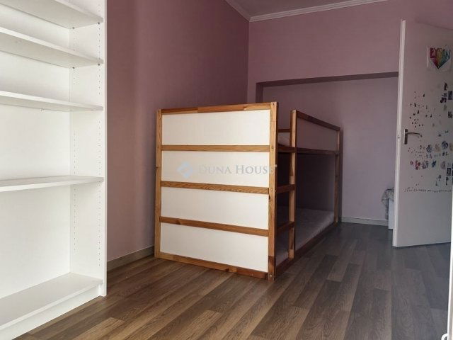 Eladó téglalakás, Budapesten, XVIII. kerületben 97.5 M Ft