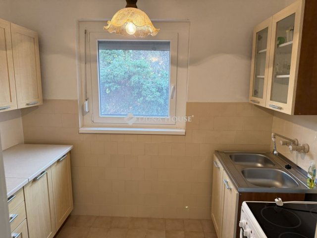 Eladó nyaraló, Zamárdiban 115 M Ft, 4 szobás