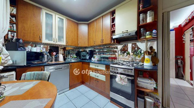 Eladó panellakás, Miskolcon 39.9 M Ft, 2+1 szobás