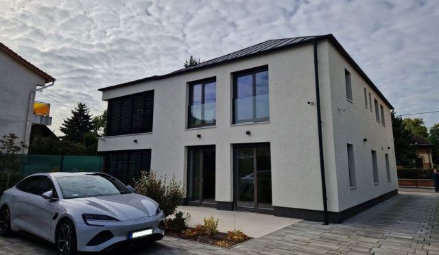 Eladó családi ház, Budapesten, XVI. kerületben 397 M Ft