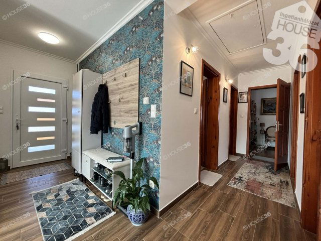 Eladó családi ház, Kecskeméten 104.9 M Ft, 4 szobás